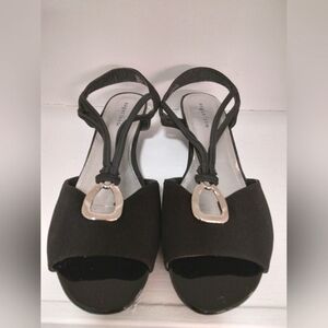 EUC, Sugarfoot Black Womens Sandals Size 10W